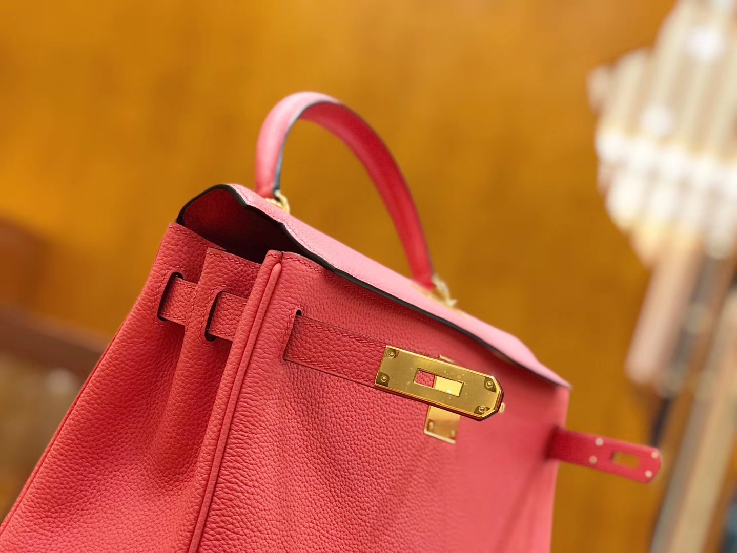 Hermès（爱马仕）Kelly 28cm 唇膏粉 Togo小牛皮 金扣 原版蜜蜡线 顶级手工缝制