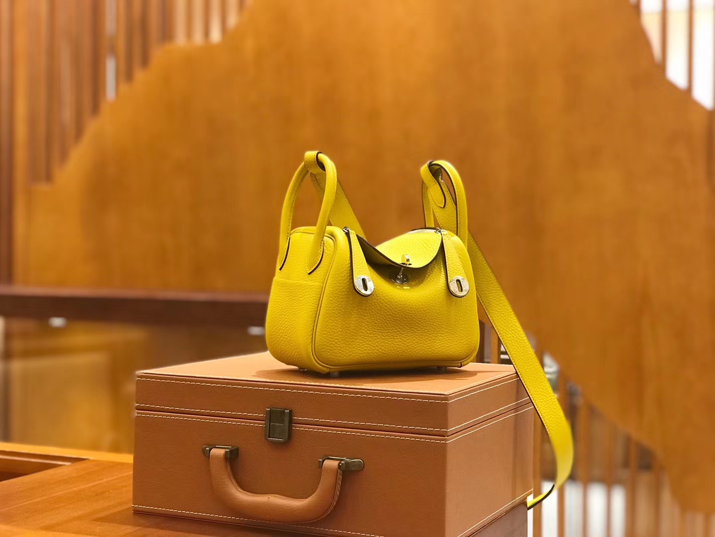 Hermès（爱马仕）Mini Lindy 18cm TC大牛皮 那不勒斯黄 原版蜜蜡线 顶级手缝工艺