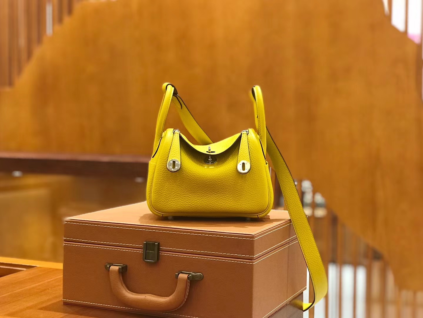 Hermès（爱马仕）Mini Lindy 18cm TC大牛皮 那不勒斯黄 原版蜜蜡线 顶级手缝工艺