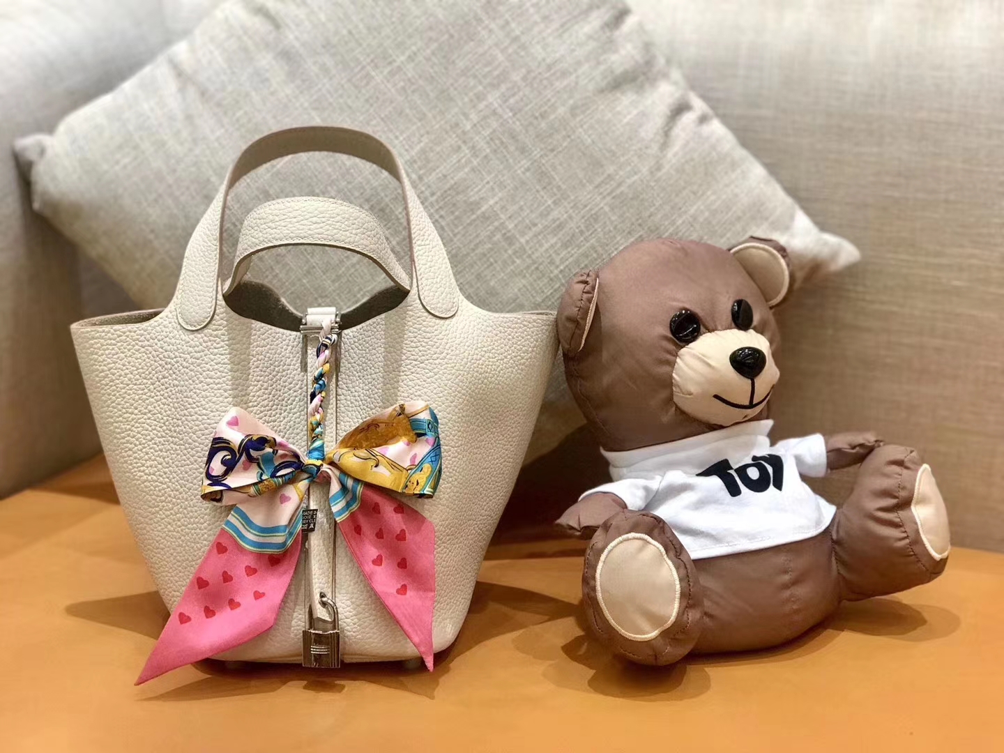 Hermès（爱马仕）Picotin 菜篮包 奶昔白 Togo牛皮 蜡线手缝 银扣 18cm