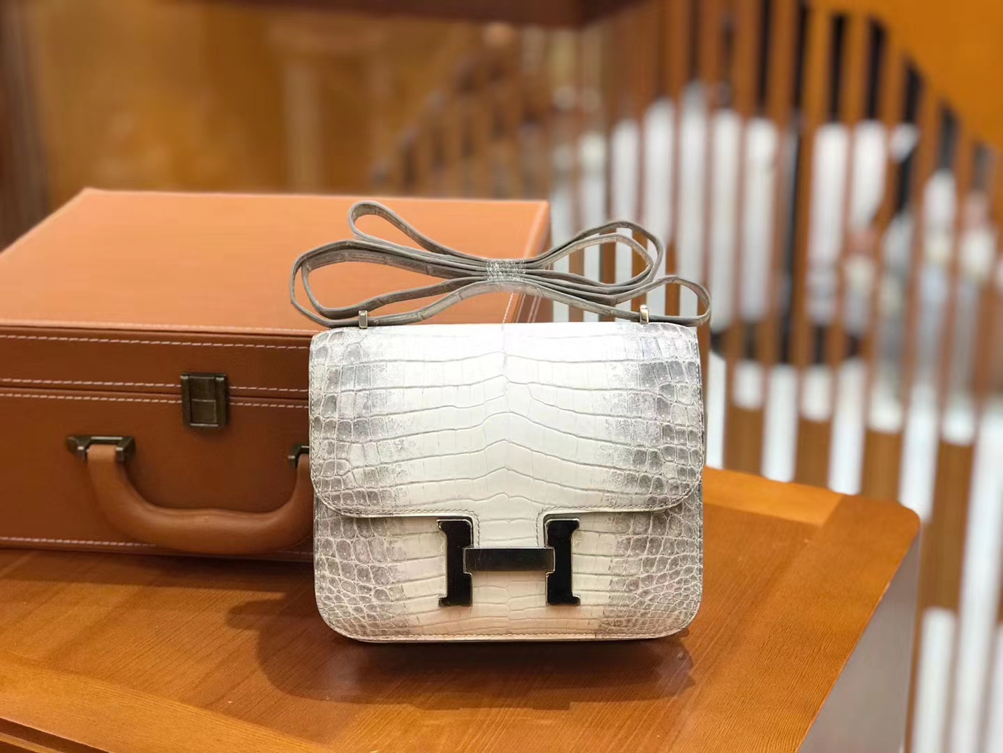 Hermès（爱马仕）Constance 18cm 喜马拉雅 一级尼罗鳄鱼皮 银扣 原版蜜蜡线 顶级手工缝制