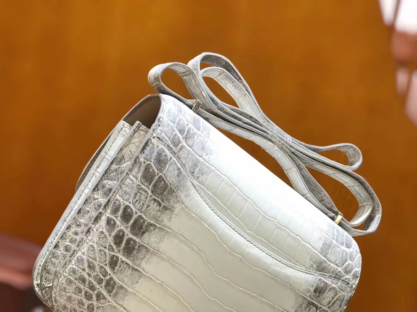 Hermès（爱马仕）Constance 18cm 喜马拉雅 一级尼罗鳄鱼皮 银扣 原版蜜蜡线 顶级手工缝制