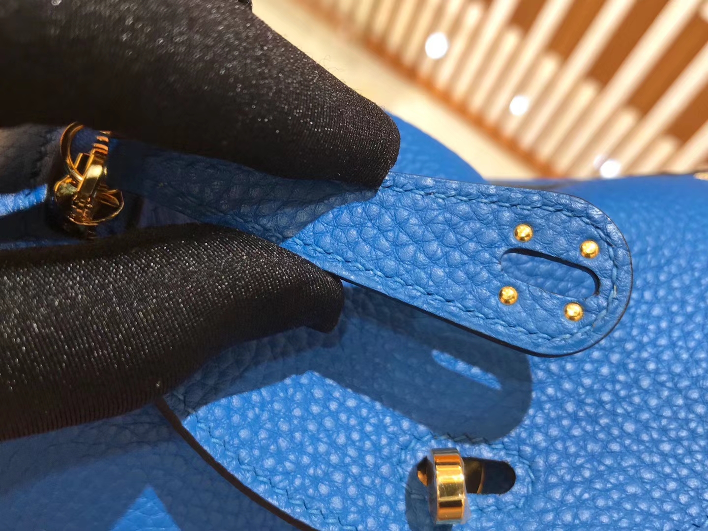 Hermès（爱马仕）Mini Lindy 18cm TC大牛皮 水妖蓝 原版蜜蜡线 顶级手缝工艺