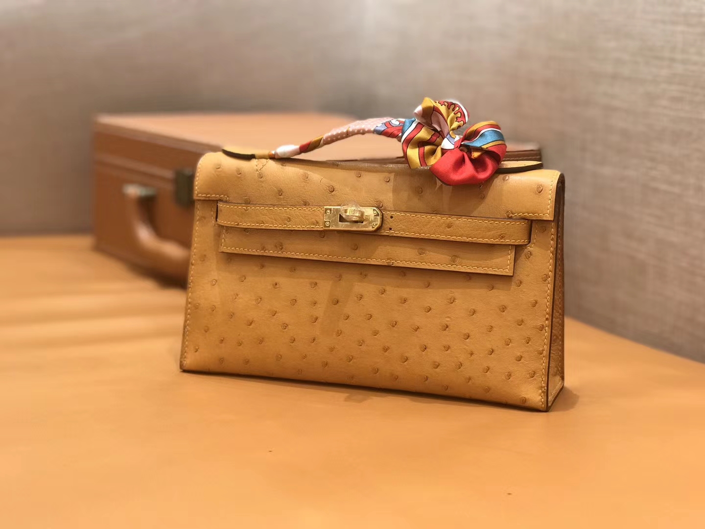 Hermès（爱马仕）Mini kelly 22cm 太妃金 南非KK级鸵鸟皮 金扣 原版蜜蜡线 顶级手工缝制
