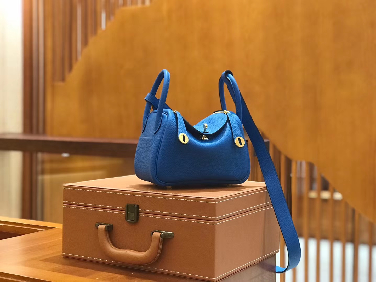 Hermès（爱马仕）Mini Lindy 18cm TC大牛皮 水妖蓝 原版蜜蜡线 顶级手缝工艺