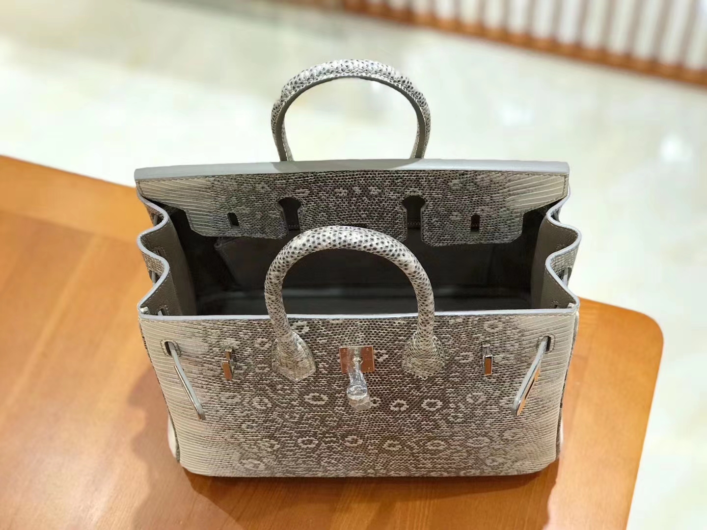 Hermès（爱马仕）Birkin 25cm 原色 南非野生蜥蜴皮 银扣 原版蜜蜡线 顶级手工