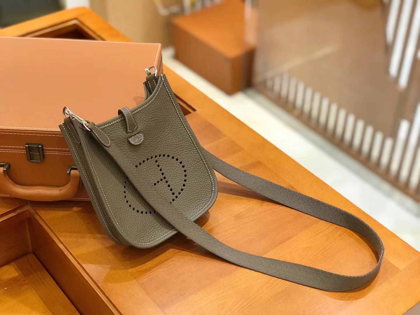 Hermès（爱马仕）伊芙琳 17cm 大象灰 TC大牛皮 银扣 原版蜜蜡线 顶级手工 现货