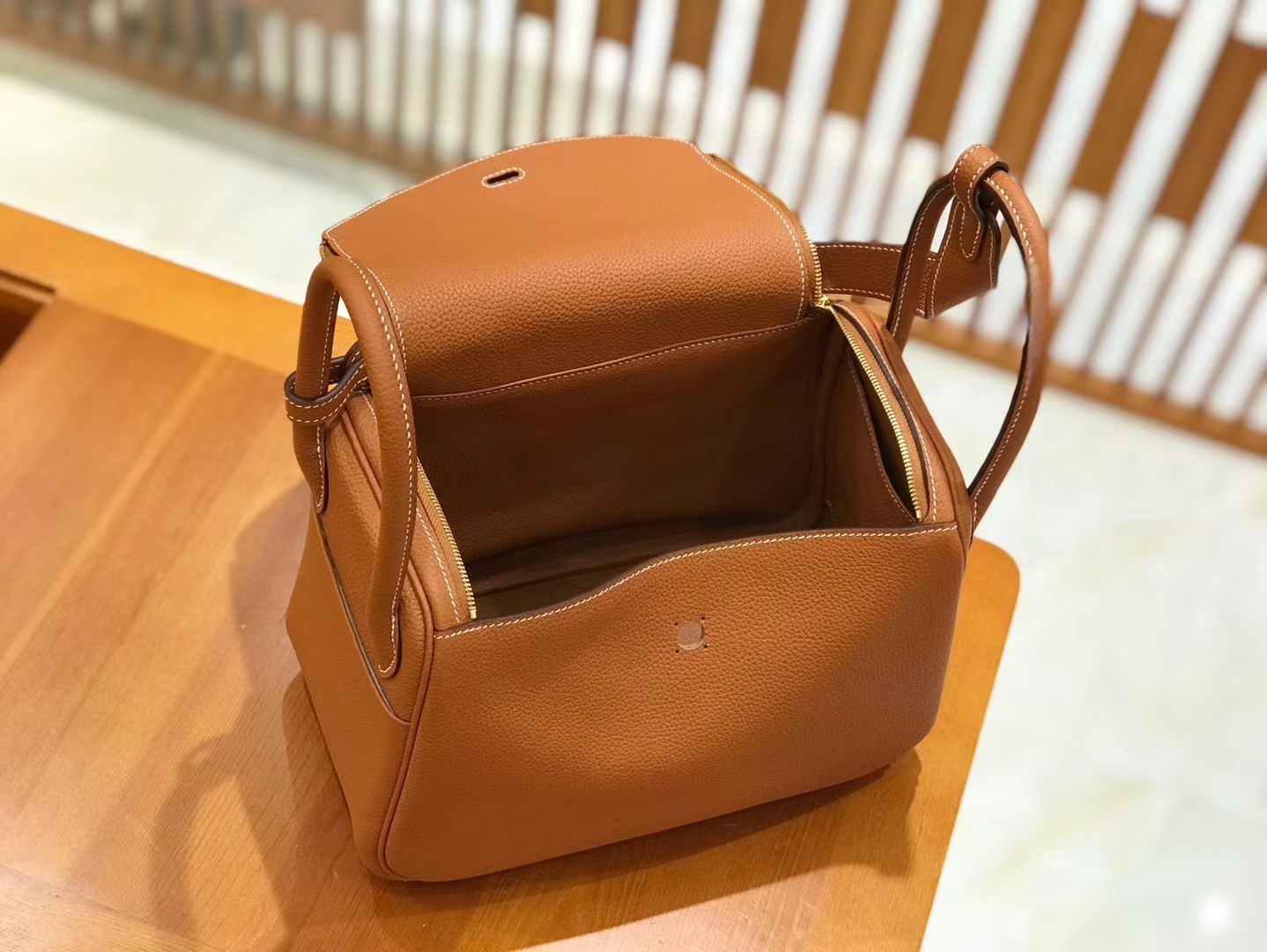 Hermès（爱马仕）Lindy 26cm 金棕 Togo小牛皮 金扣 原版蜜蜡线 顶级手工缝制