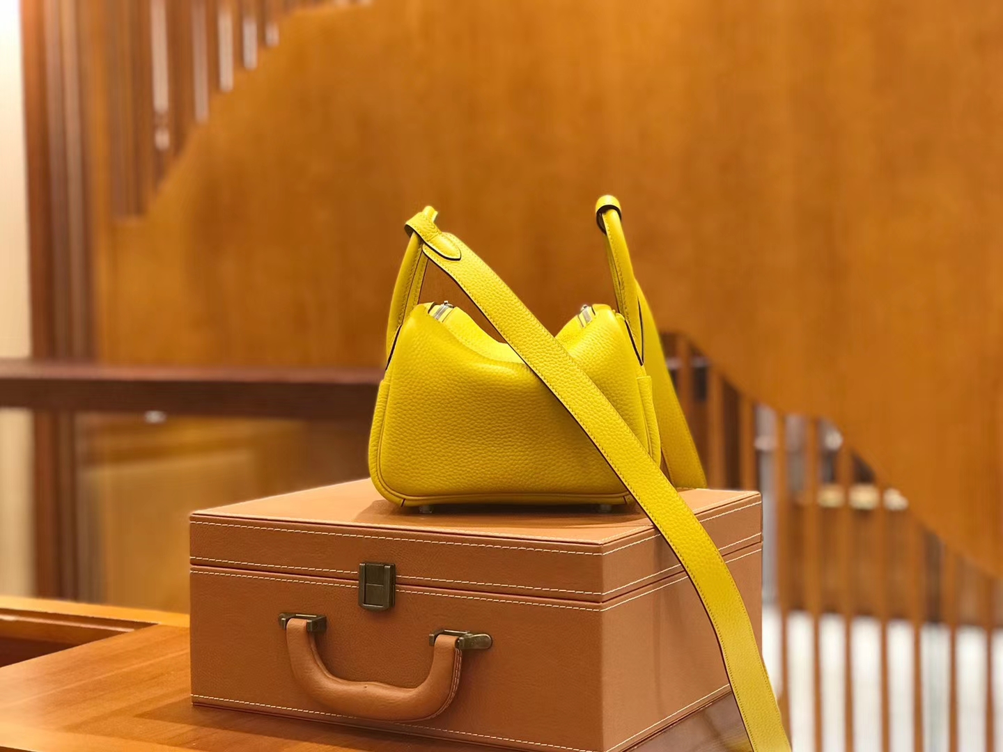 Hermès（爱马仕）Mini Lindy 18cm TC大牛皮 那不勒斯黄 原版蜜蜡线 顶级手缝工艺