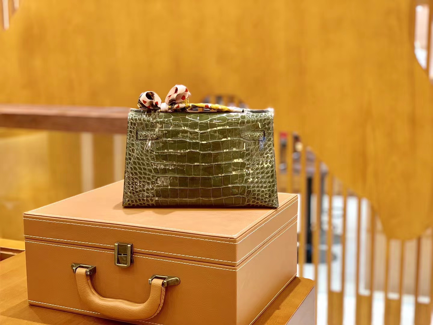 Hermès（爱马仕）Mini kelly 22cm 一级尼罗鳄 橄榄绿 金扣 原版蜜蜡线 顶级手缝