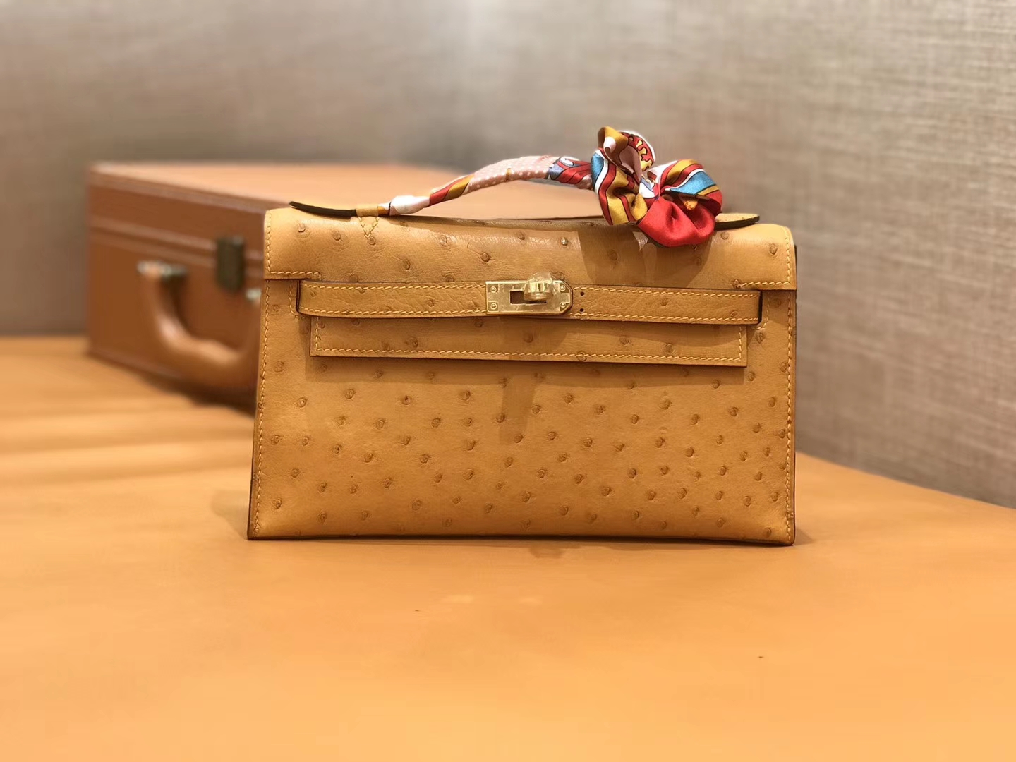 Hermès（爱马仕）Mini kelly 22cm 太妃金 南非KK级鸵鸟皮 金扣 原版蜜蜡线 顶级手工缝制