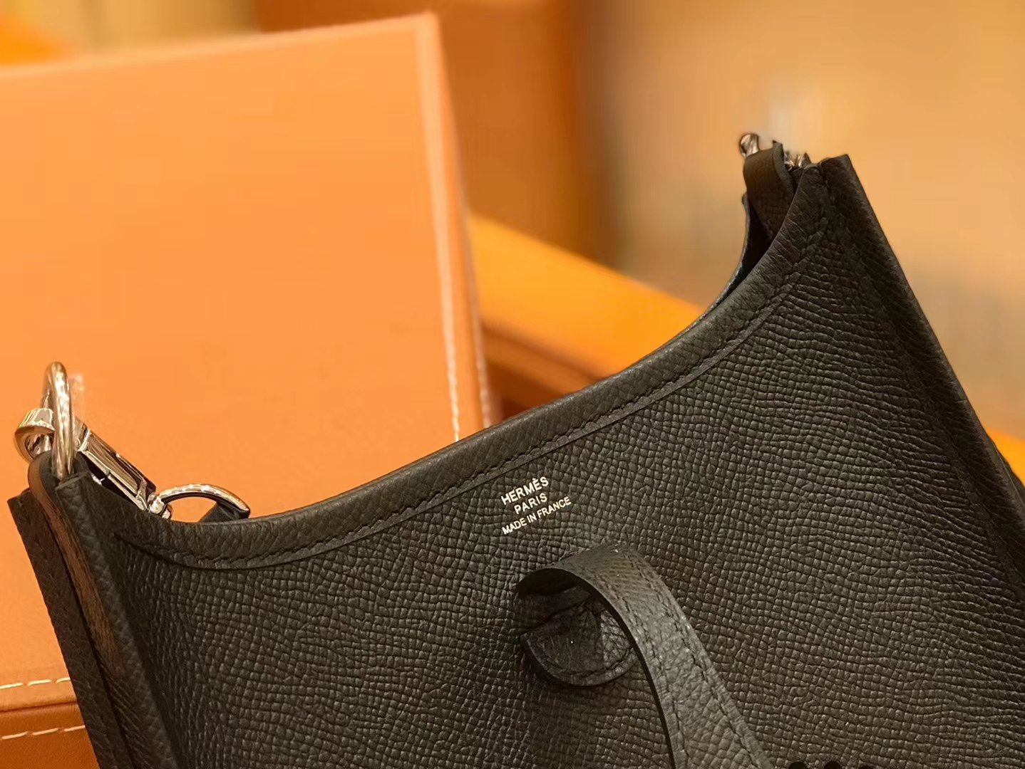 Hermès（爱马仕）伊芙琳 Evelyne 17cm 掌纹 黑色 银扣 全手工缝制