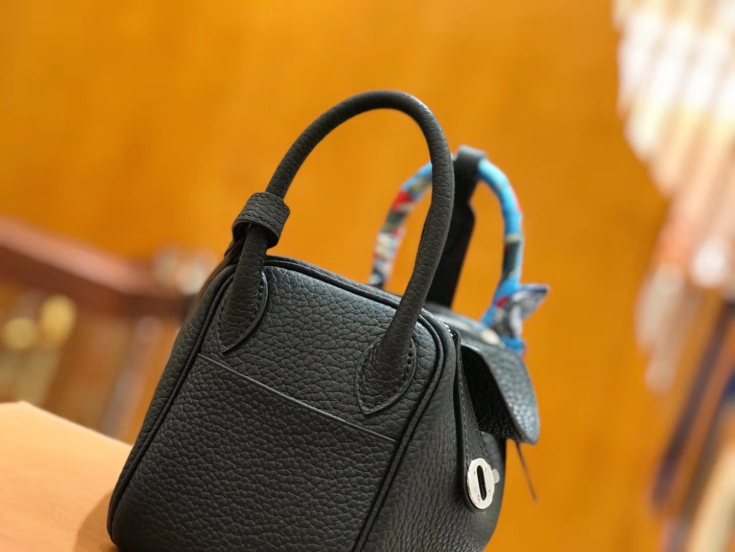Hermès（爱马仕）Lindy 18cm 经典黑 Togo牛皮 银扣 原版蜜蜡线 顶级手工