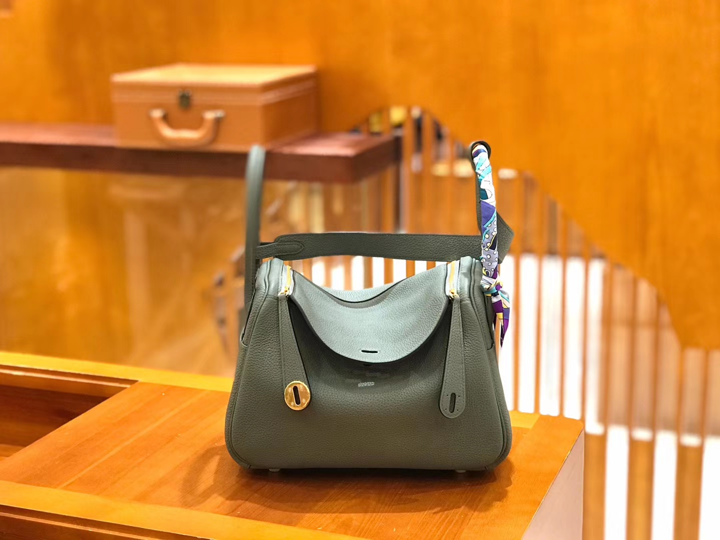 Hermès（爱马仕）Lindy 30cm 杏仁绿 Togo小牛皮 金扣 原版蜜蜡线 顶级手工缝制