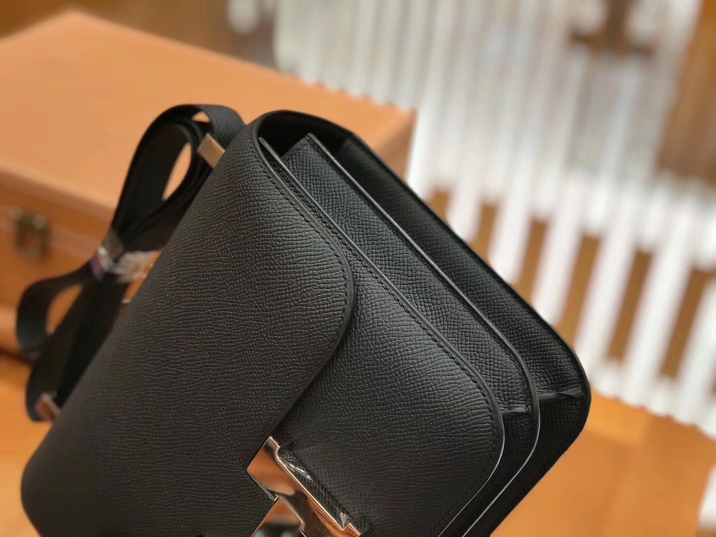 Hermès（爱马仕）Constance 23cm 经典黑 Epsom 掌纹小牛皮 银扣 原版蜜蜡线 顶级手工缝制