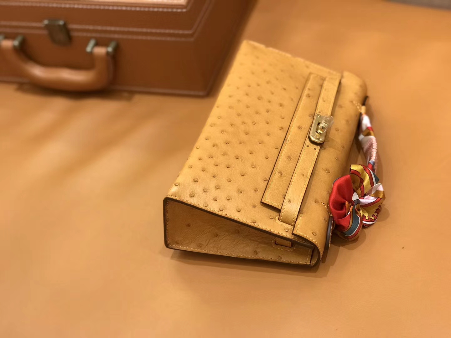 Hermès（爱马仕）Mini kelly 22cm 太妃金 南非KK级鸵鸟皮 金扣 原版蜜蜡线 顶级手工缝制