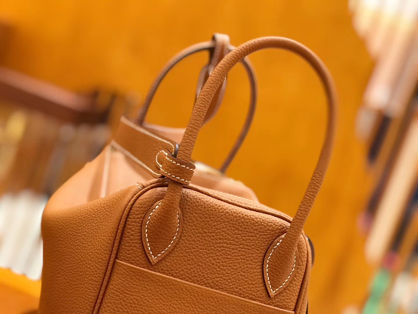 Hermès（爱马仕）Lindy 26cm 金棕 Togo小牛皮 金扣 原版蜜蜡线 顶级手工缝制