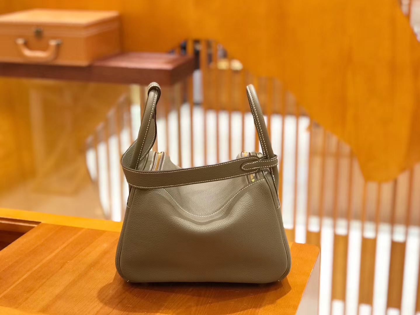 Hermès（爱马仕）Lindy 26cm 大象灰 Togo小牛皮 金扣 原版蜜蜡线 顶级手工缝制