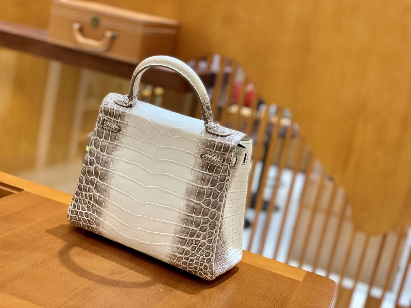 Hermès（爱马仕）Kelly 25cm 喜马拉雅 一级尼罗鳄鱼皮 特级皮 原版蜜蜡线 顶级手工缝制