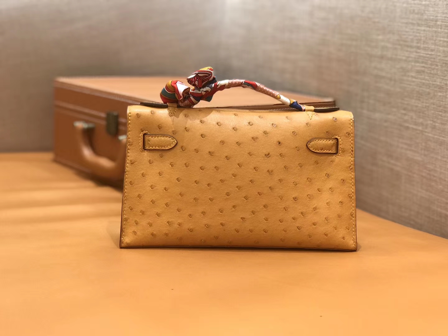 Hermès（爱马仕）Mini kelly 22cm 太妃金 南非KK级鸵鸟皮 金扣 原版蜜蜡线 顶级手工缝制