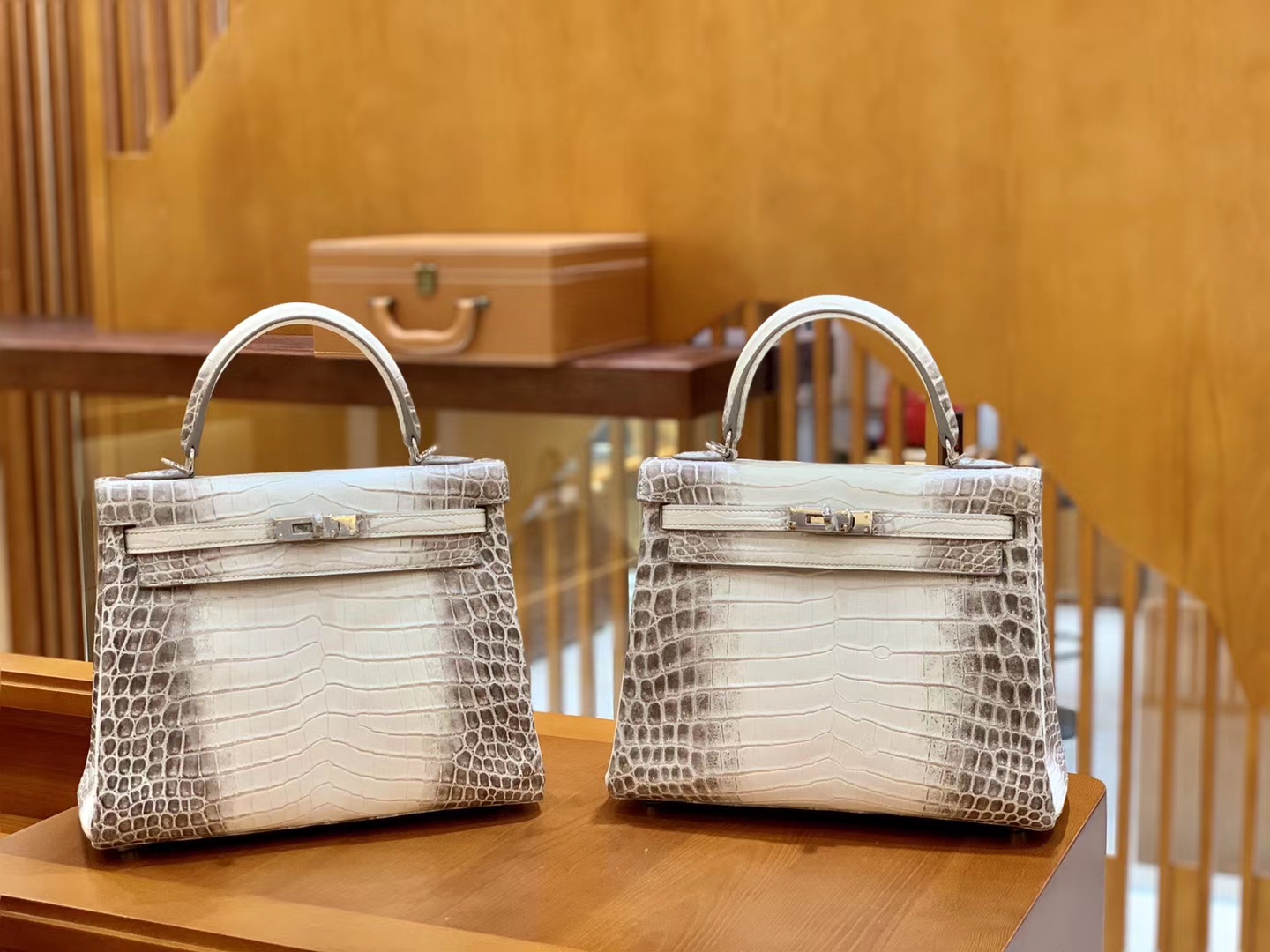 Hermès（爱马仕）Kelly 25cm 喜马拉雅 一级尼罗鳄鱼皮 特级皮 原版蜜蜡线 顶级手工缝制