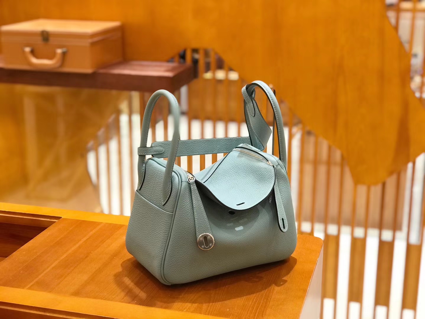 Hermès（爱马仕）Lindy 26cm 天青蓝 Togo小牛皮 银扣 原版蜜蜡线 顶级手工缝制
