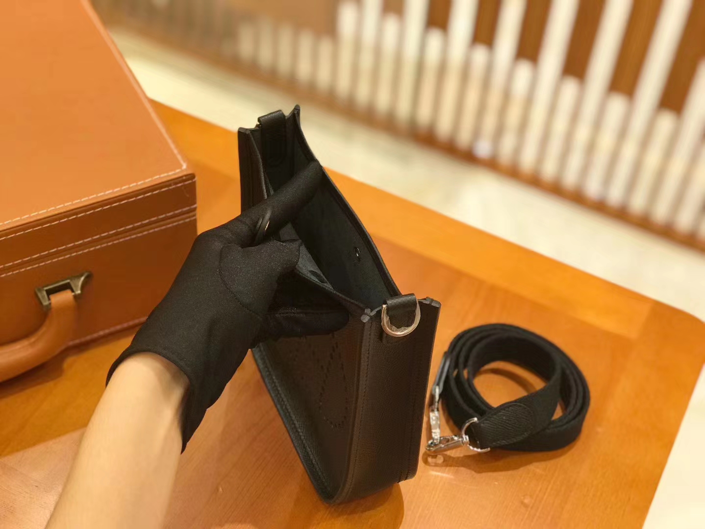 Hermès（爱马仕）伊芙琳 Evelyne 17cm 掌纹 黑色 银扣 全手工缝制