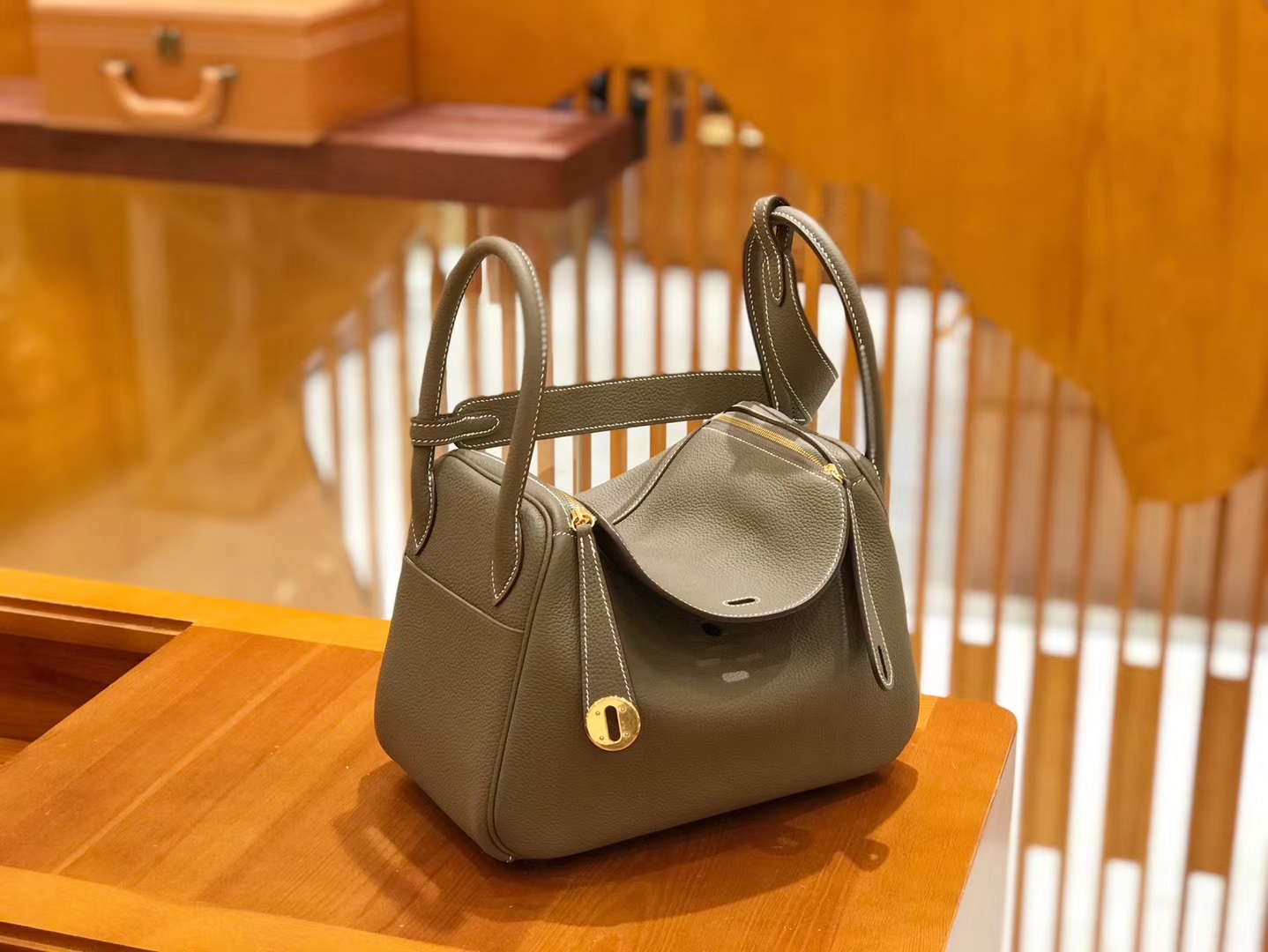 Hermès（爱马仕）Lindy 26cm 大象灰 Togo小牛皮 金扣 原版蜜蜡线 顶级手工缝制