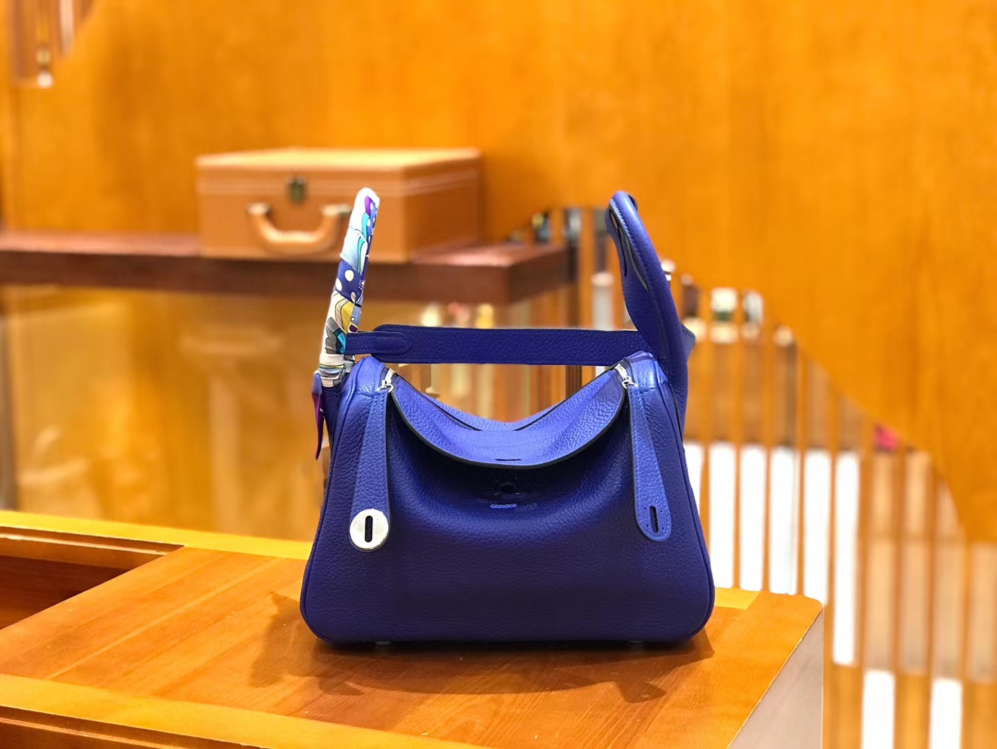 Hermès（爱马仕）Lindy 26cm 电光蓝 Togo牛皮 银扣 原版蜜蜡线 顶级手缝