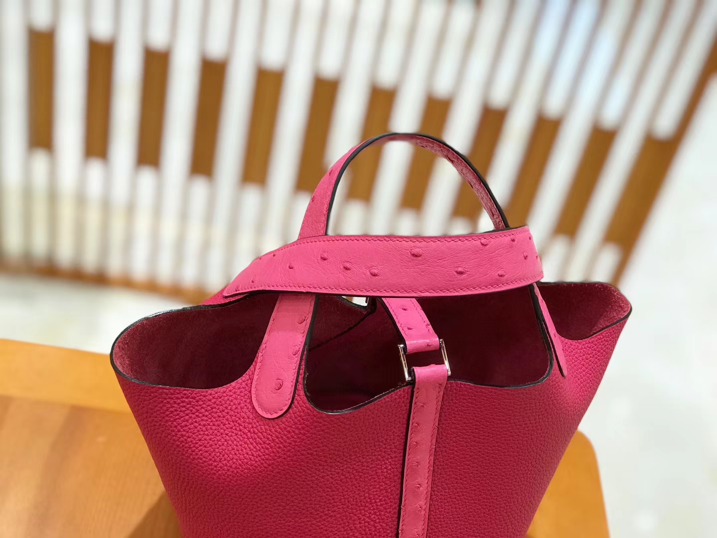 Hermès（爱马仕）Picotin 18cm 惊艳粉 玉兰粉 鸵鸟皮拼Togo皮 银扣 原版蜜蜡线 顶级手工缝制