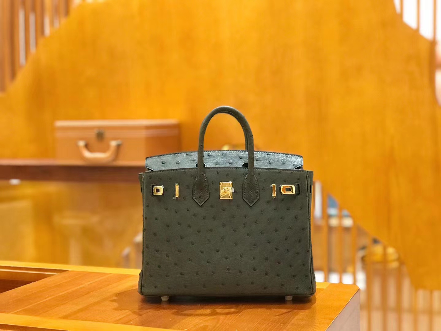 Hermès（爱马仕）Birkin 25cm 松柏绿 南非KK鸵鸟皮 金扣 原版蜜蜡线 顶级手缝 现货
