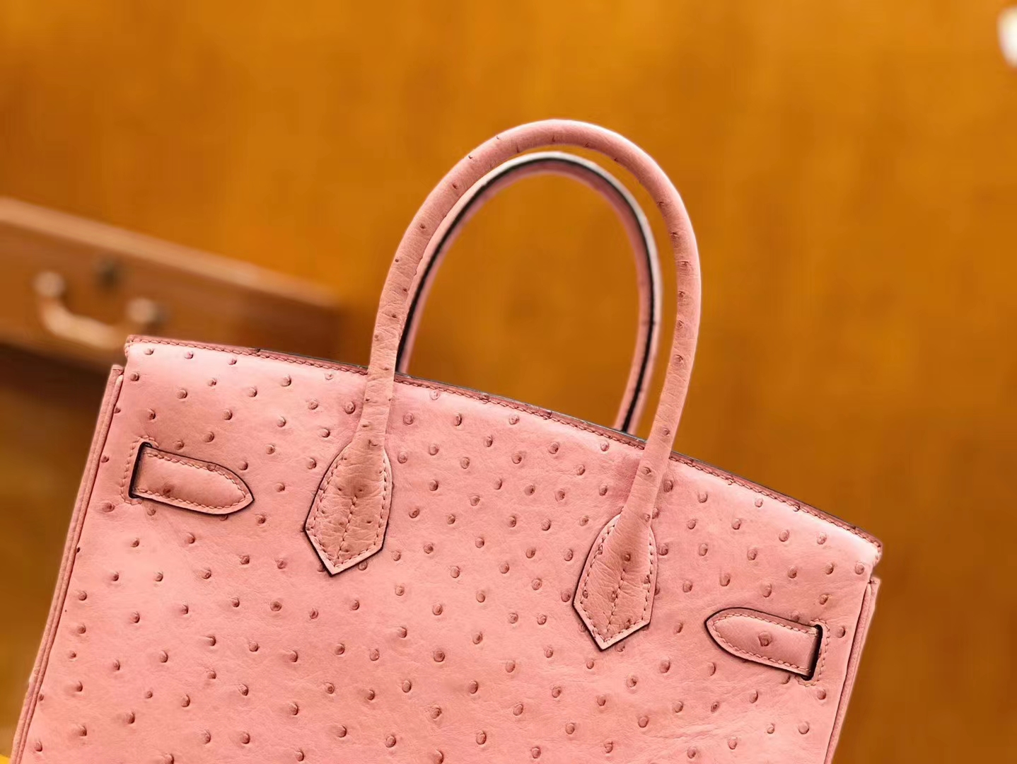 Hermès（爱马仕）新增现货 Birkin 30cm 奶昔粉 南非KK级鸵鸟皮 银扣 原版蜜蜡线 顶级手工缝制