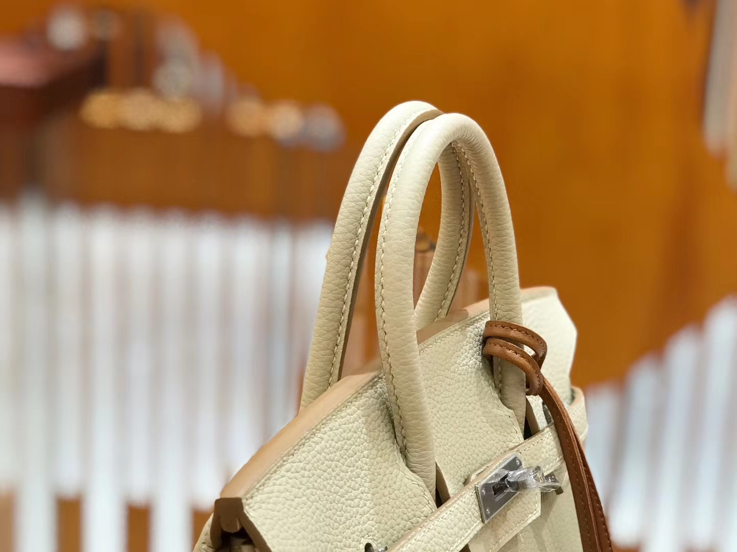 Hermès（爱马仕）Birkin 25cm 奶昔白 Togo小牛皮 银扣 原版蜜蜡线 顶级手缝