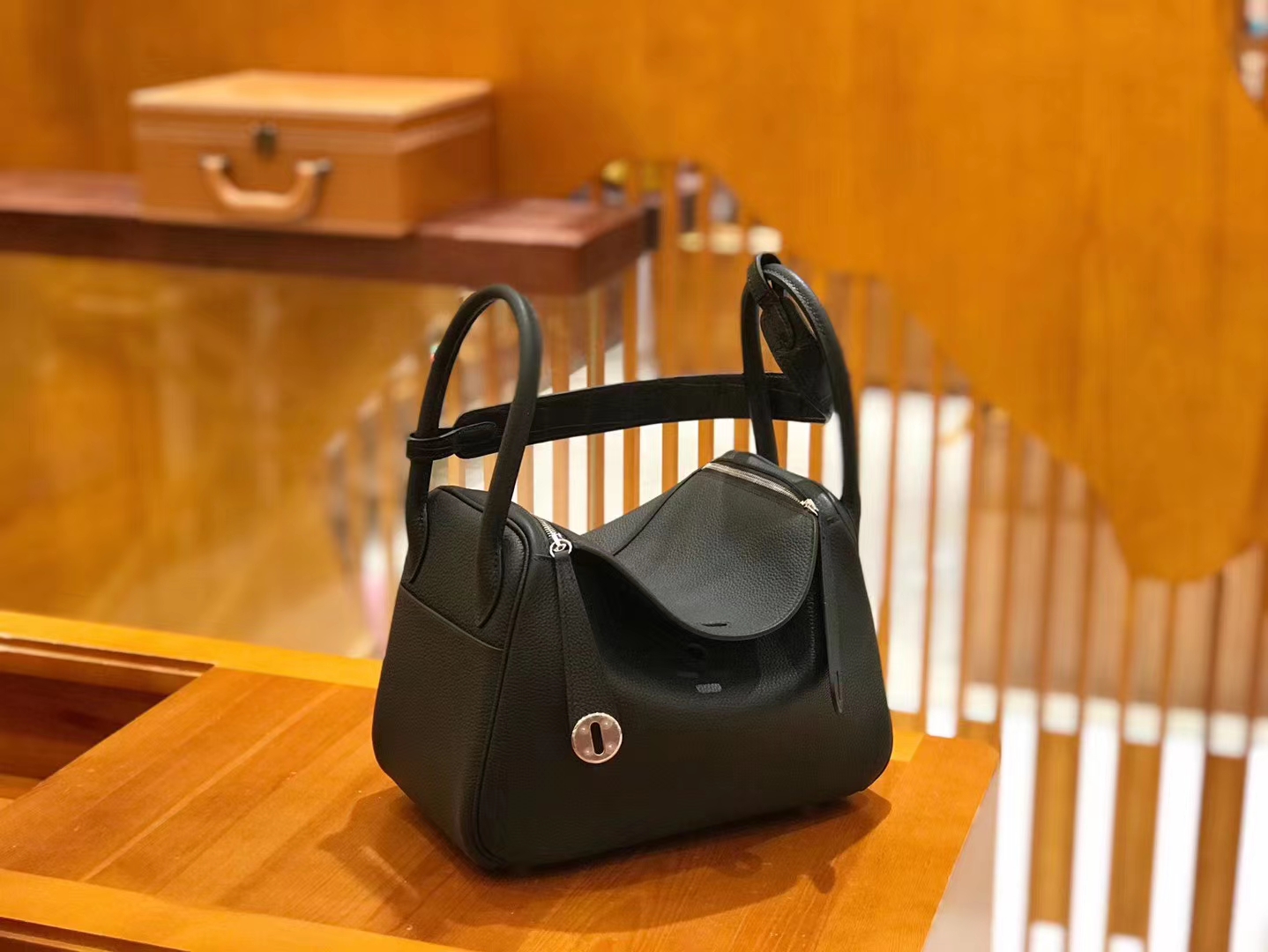 Hermès（爱马仕）Lindy 26cm 经典黑 Togo小牛皮拼鳄鱼皮 原版蜜蜡线 顶级手缝