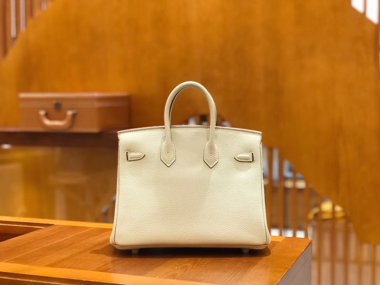 Hermès（爱马仕）Birkin 25cm 奶昔白 Togo小牛皮 银扣 原版蜜蜡线 顶级手缝