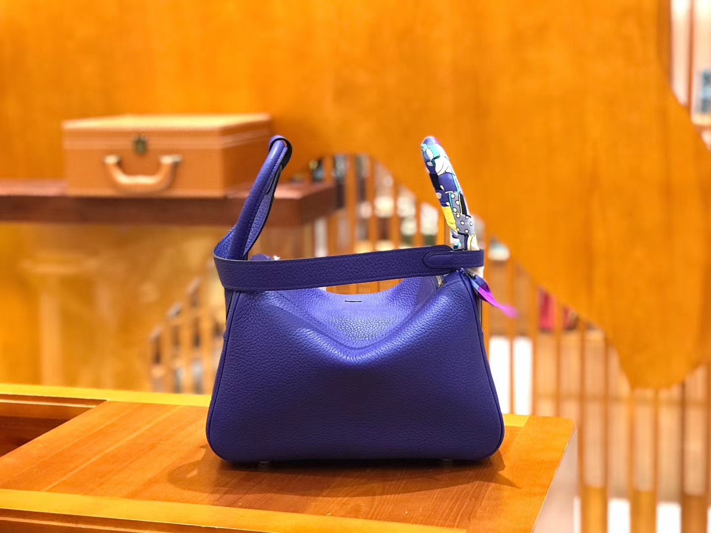Hermès（爱马仕）Lindy 26cm 电光蓝 Togo牛皮 银扣 原版蜜蜡线 顶级手缝