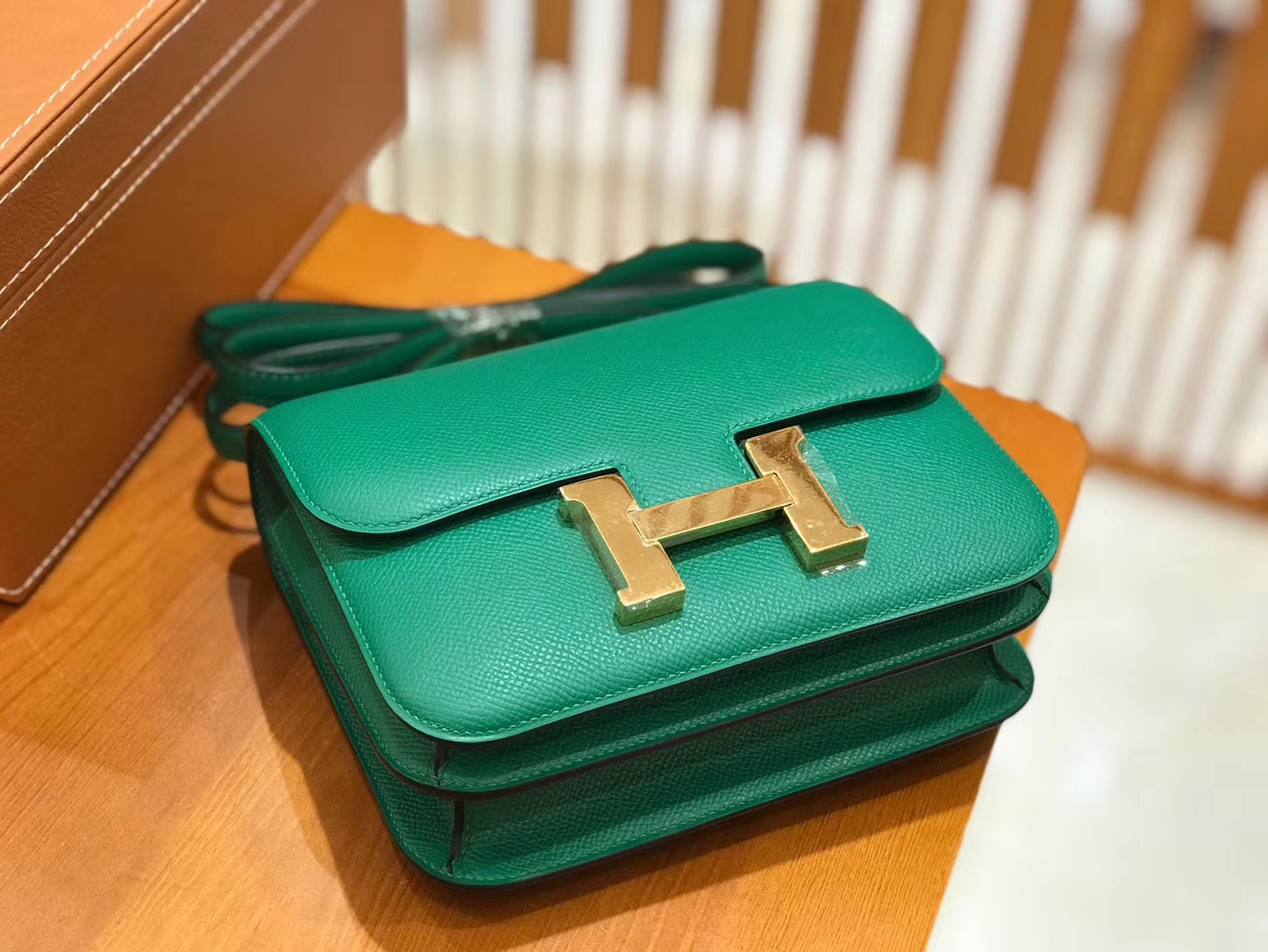 Hermès（爱马仕）康斯坦 18cm 丝绒绿 Epsom 掌纹小牛皮 金扣 原版蜜蜡线 顶级手缝