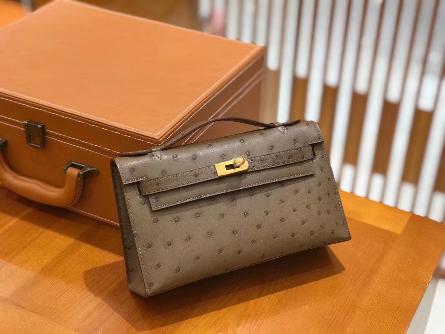 Hermès（爱马仕）Mini kelly一代 摩卡 南非KK鸵鸟皮 金扣 原版蜜蜡线 顶级手缝
