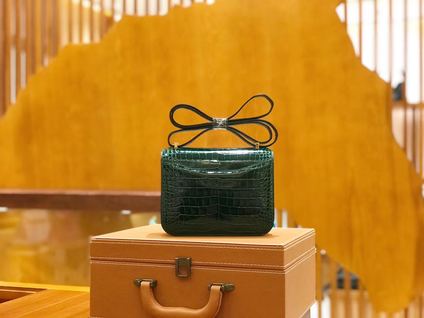 Hermès（爱马仕）Constance 18cm 祖母绿 一级美洲鳄 金扣 原版蜜蜡线 顶级手缝