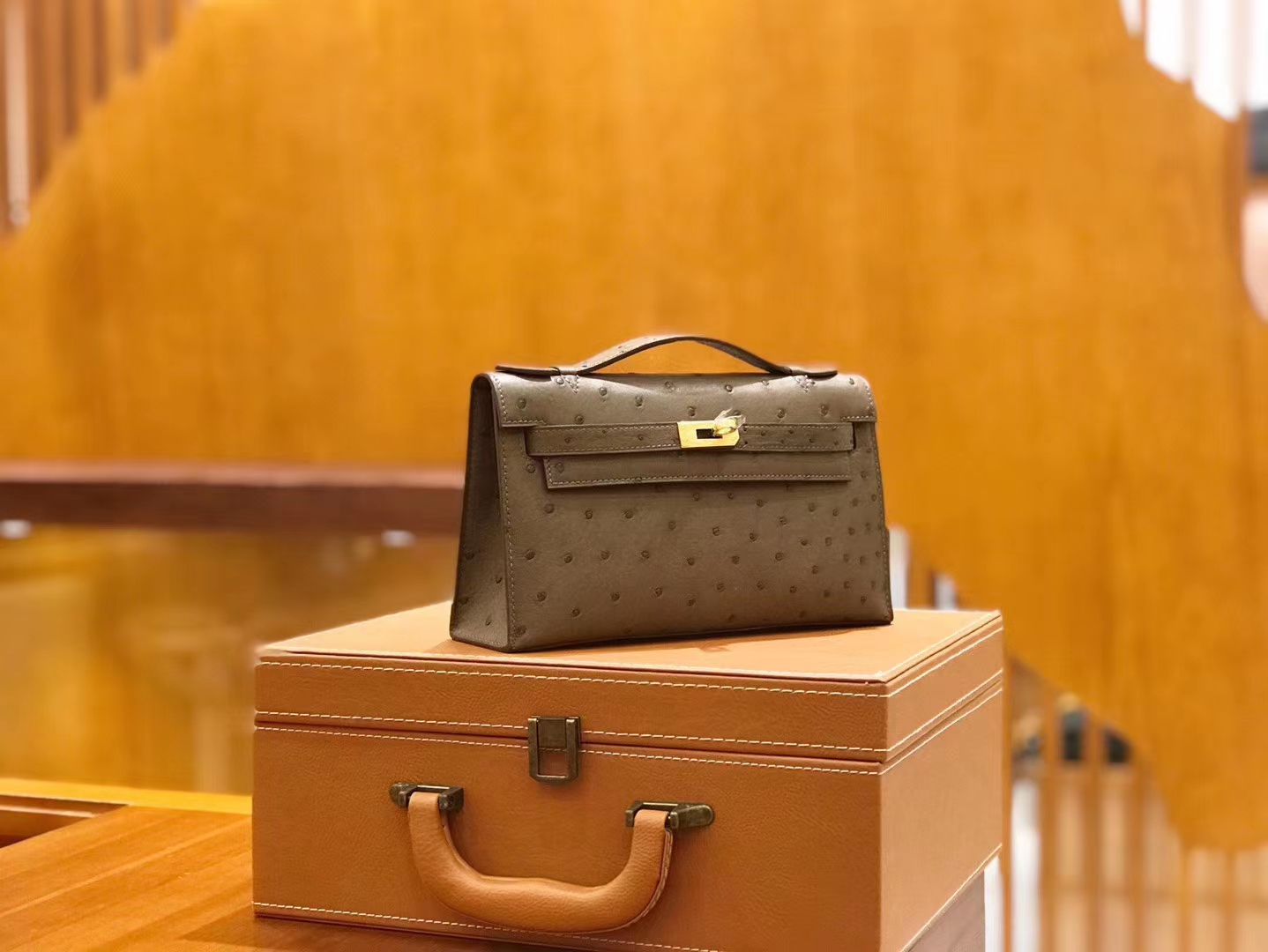 Hermès（爱马仕）Mini kelly一代 摩卡 南非KK鸵鸟皮 金扣 原版蜜蜡线 顶级手缝