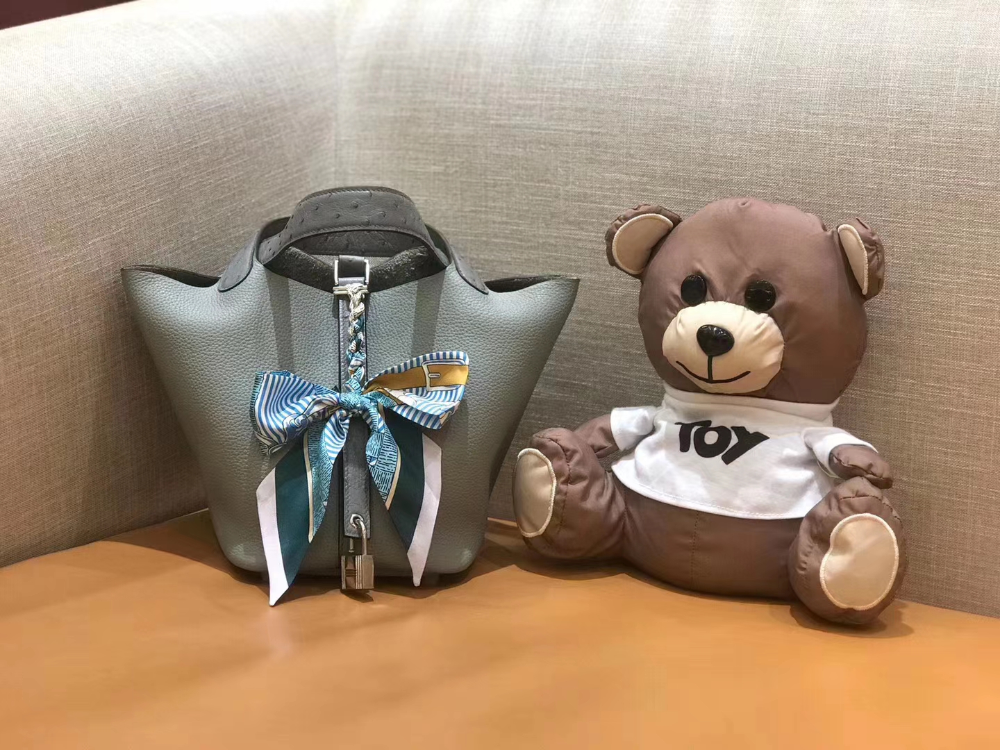 Hermès（爱马仕）菜篮子 18cm 豆沙绿 鸵鸟皮拼togo小牛皮 原版蜜蜡线 顶级手缝