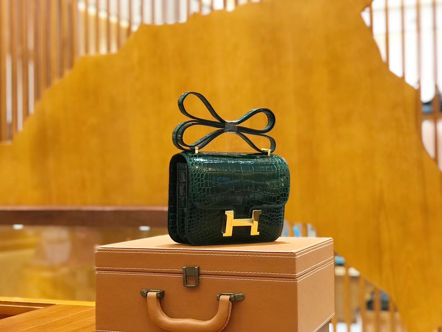 Hermès（爱马仕）Constance 18cm 祖母绿 一级美洲鳄 金扣 原版蜜蜡线 顶级手缝