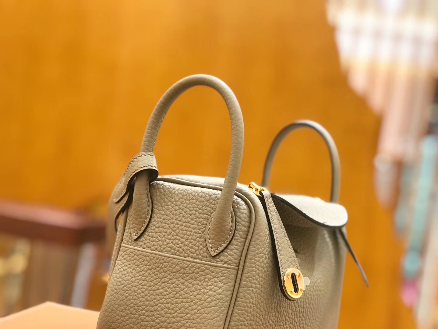 Hermès（爱马仕）Mini Lindy 18cm 斑鸠灰 Togo牛皮 金扣 原版蜜蜡线 顶级手缝