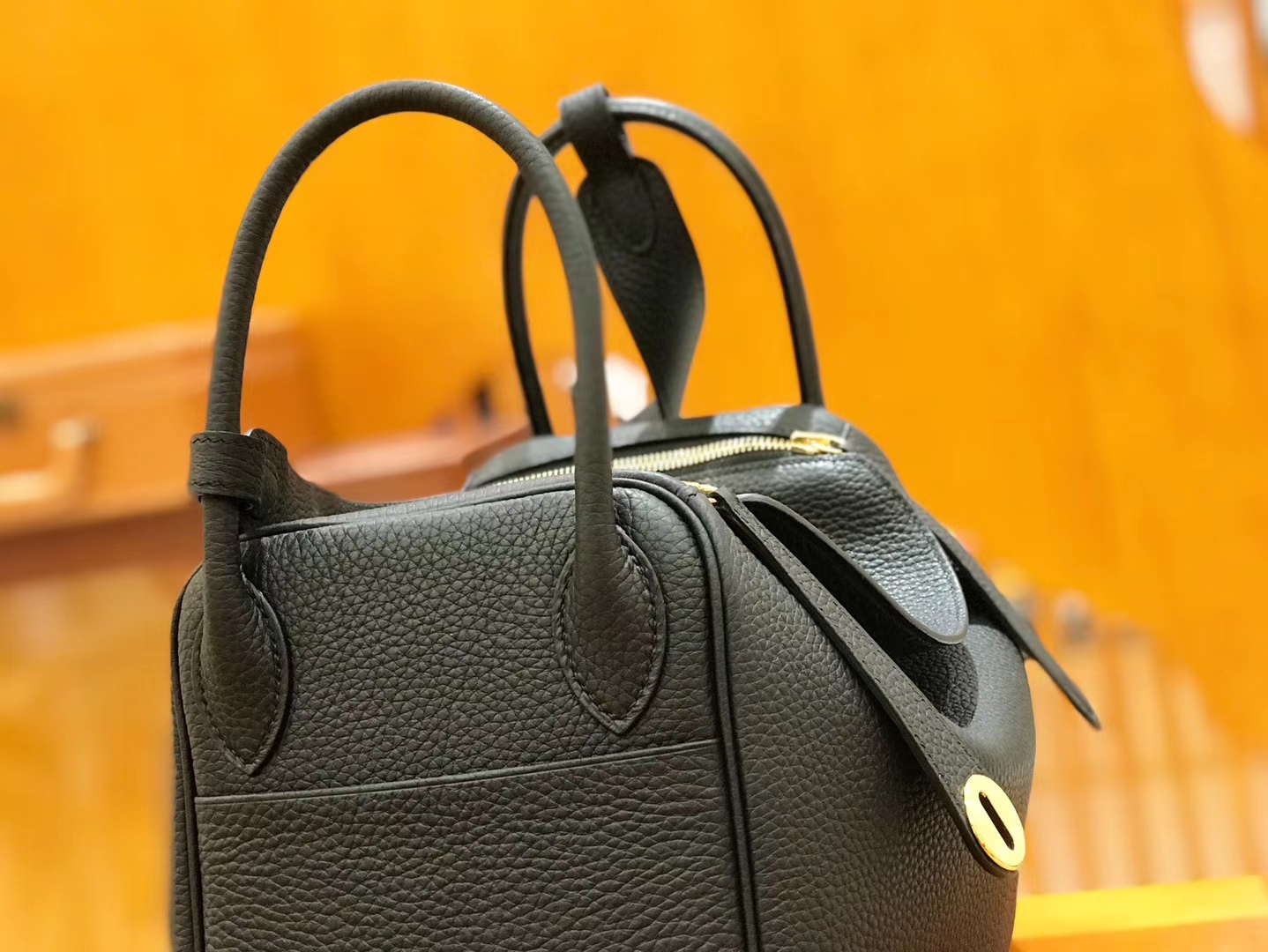 Hermès（爱马仕）Lindy 30cm 经典黑 Togo 小牛皮 金扣 原版蜜蜡线 顶级手缝