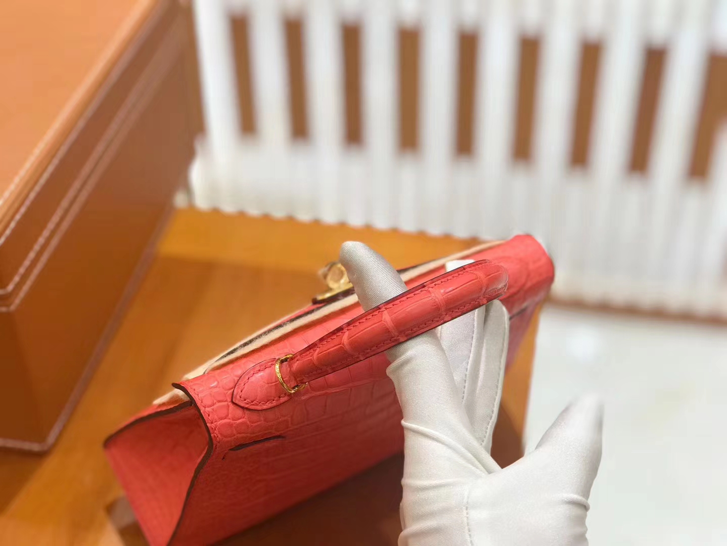 Hermès（爱马仕）Mini kelly 二代 杜鹃粉 一级美洲鳄鱼皮 金扣 原版蜜蜡线 顶级手缝