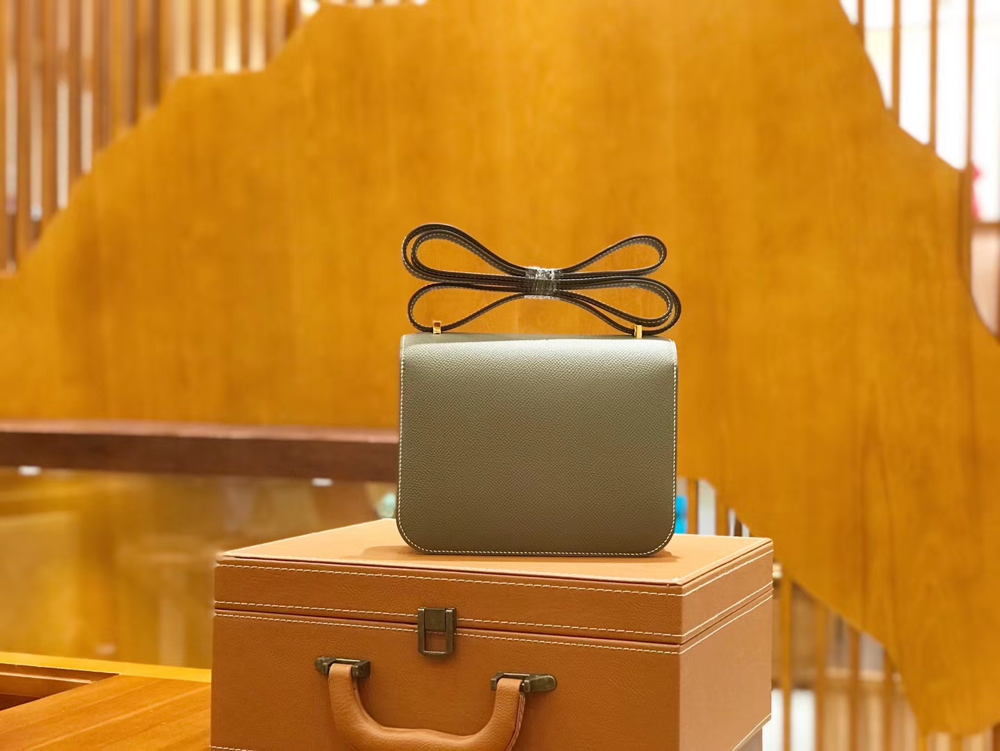 Hermès（爱马仕）康斯坦 18cm 大象灰 掌纹小牛皮 金扣 原版蜜蜡线 顶级手缝