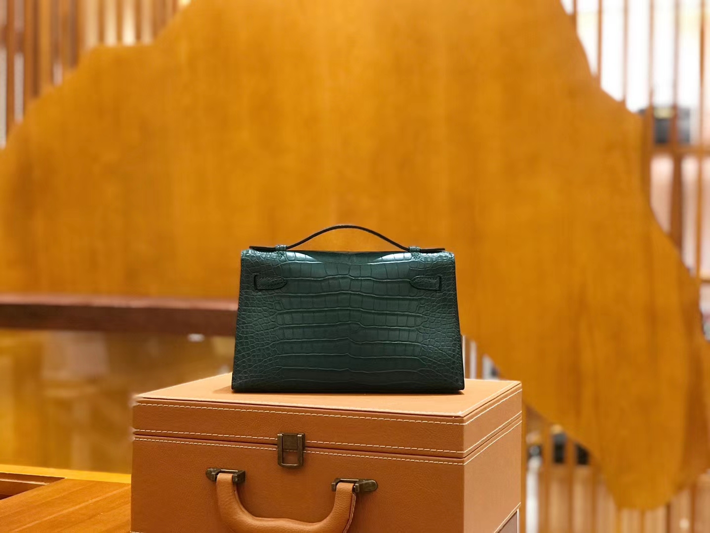Hermès（爱马仕）Mini kelly 一代 松柏绿 美洲鳄鱼皮 金扣 原版蜜蜡线 顶级手缝