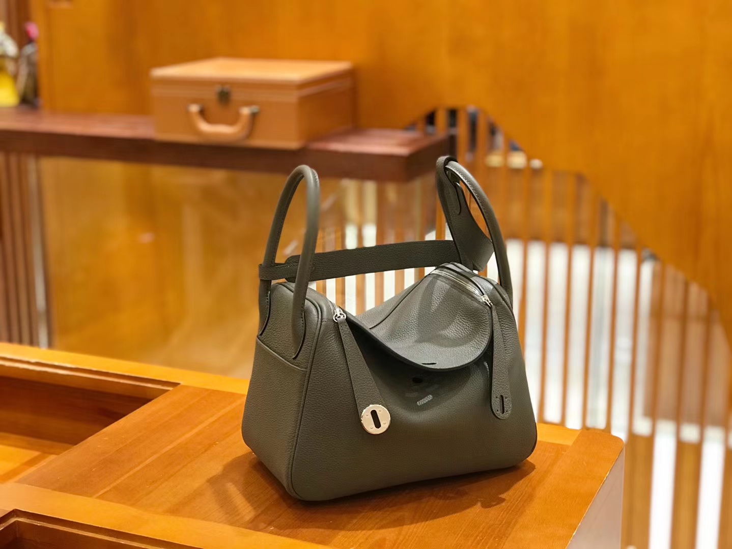 Hermès（爱马仕）Lindy 26cm 锡器灰 Togo 小牛皮 银扣 原版蜜蜡线 顶级手缝