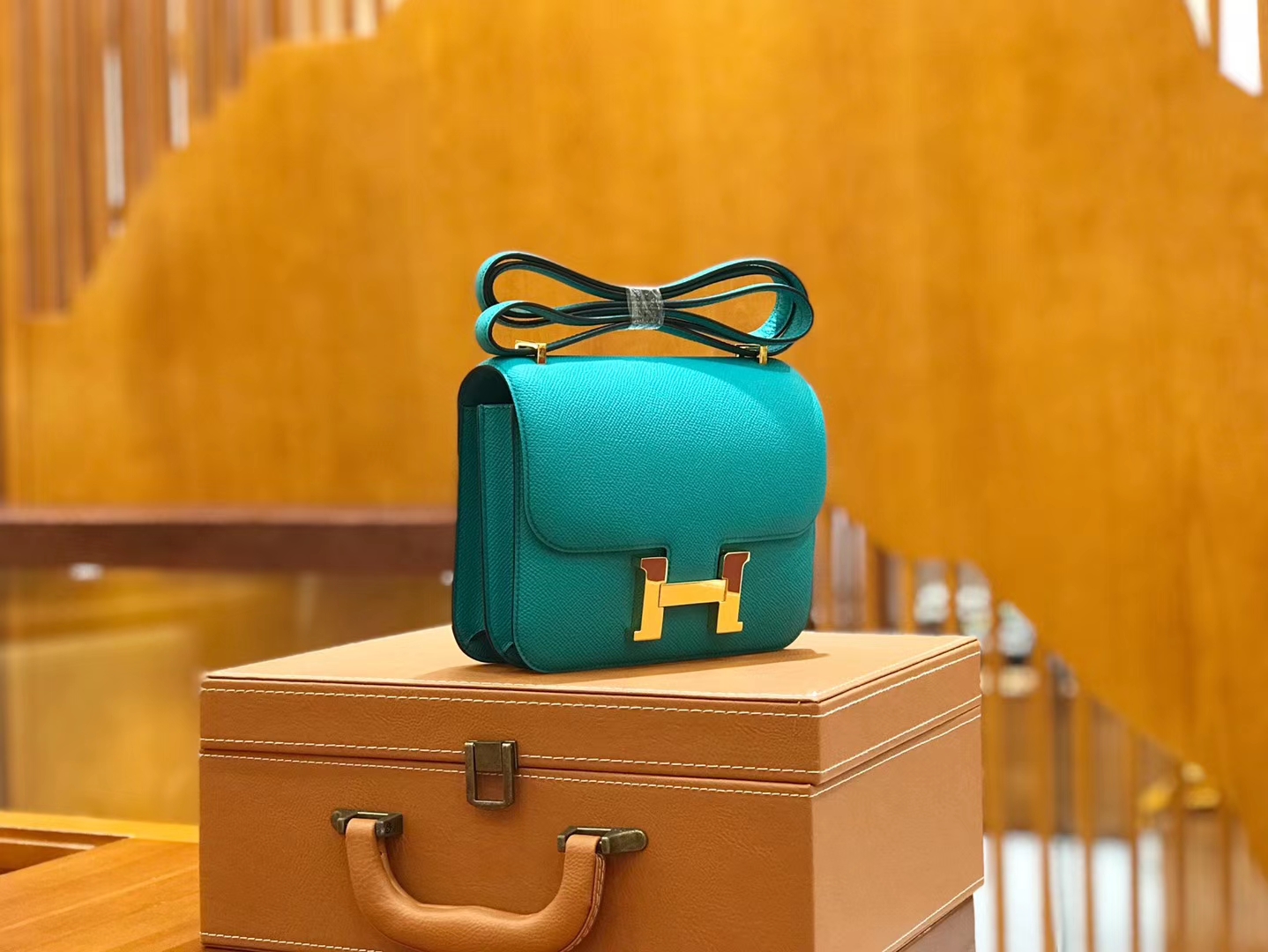 Hermès（爱马仕）康斯坦 18cm 维罗纳绿 Epsom 掌纹小牛皮 金扣 原版蜜蜡线 顶级手缝