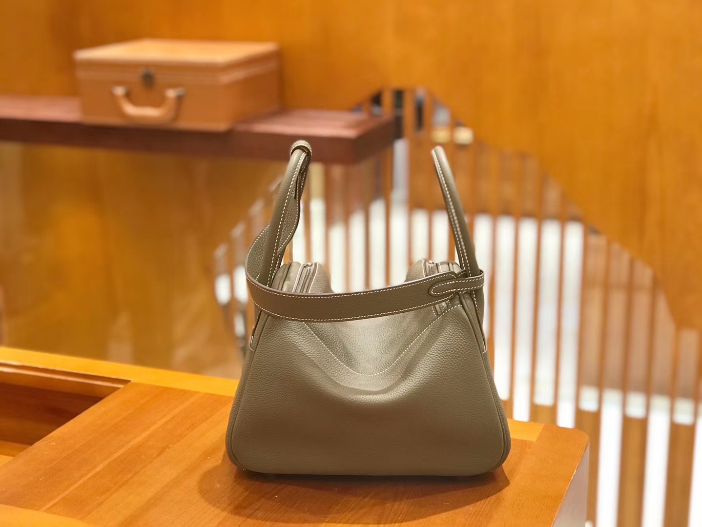 Hermès（爱马仕）Lindy 26cm 大象灰 Togo 牛皮 银扣 原版蜜蜡线 顶级手缝